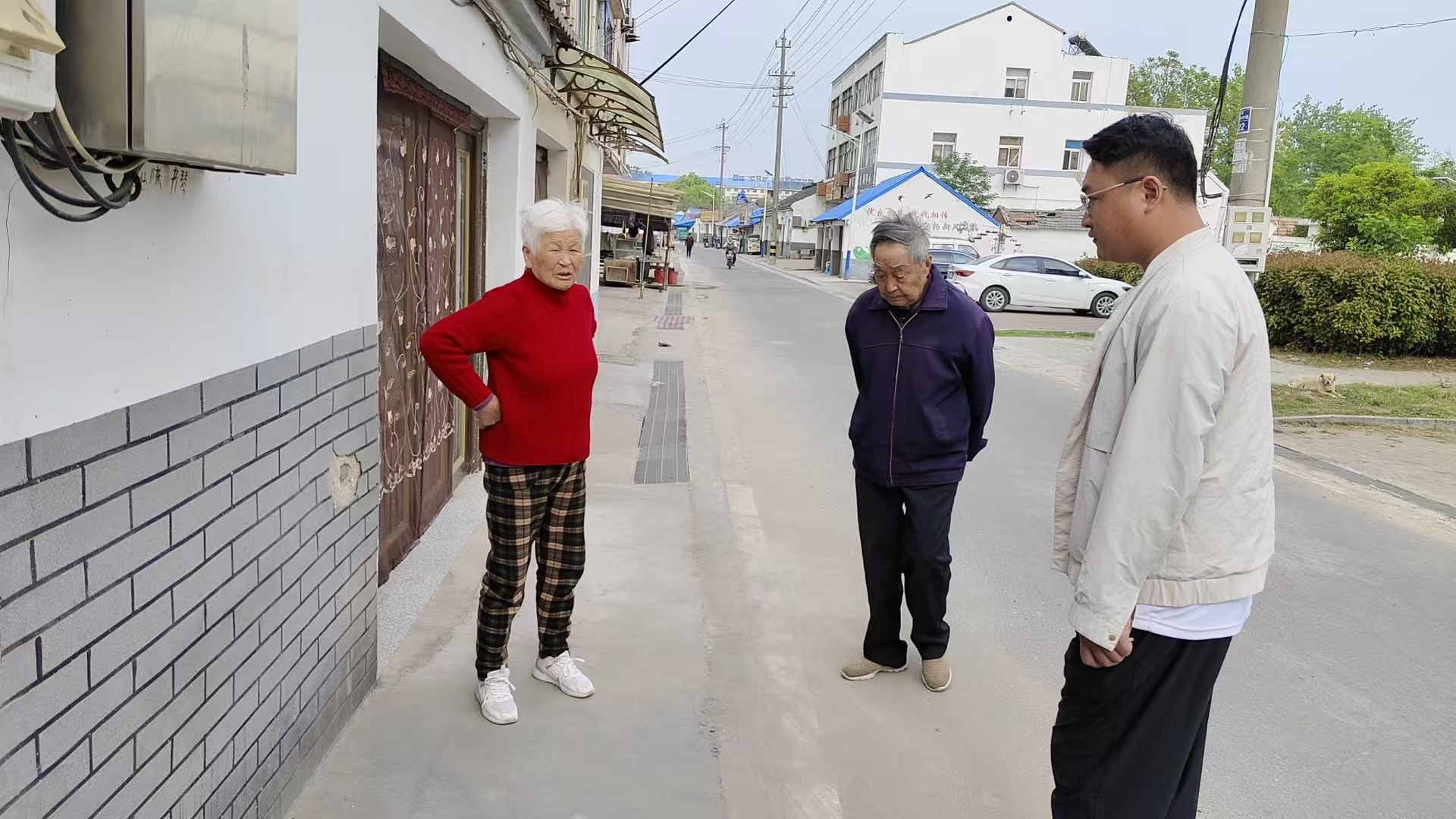 元通社區(qū)積極應(yīng)對(duì)老街下水道問題，確保居民生活環(huán)境改善