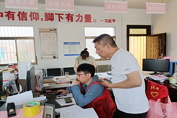 連塘村二輪延包網(wǎng)簽工作穩(wěn)步推進(jìn)