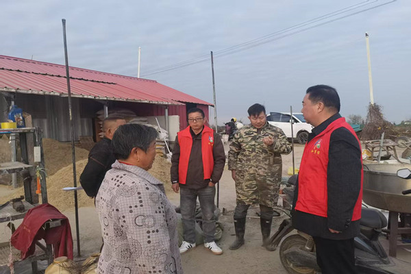 雷莊村：黨員志愿者變身“和事佬”調解百家事