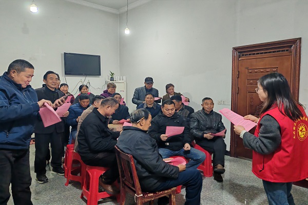 南尖回民村“三舉措”扎實推進二輪土地延包工作