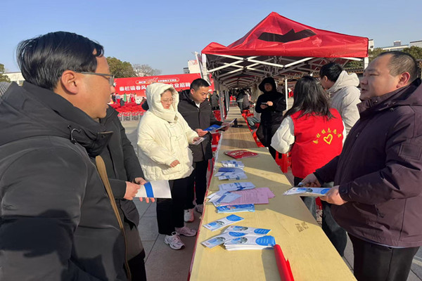 白馬村醫保宣傳“進村入戶”，為村民健康“保駕護航”