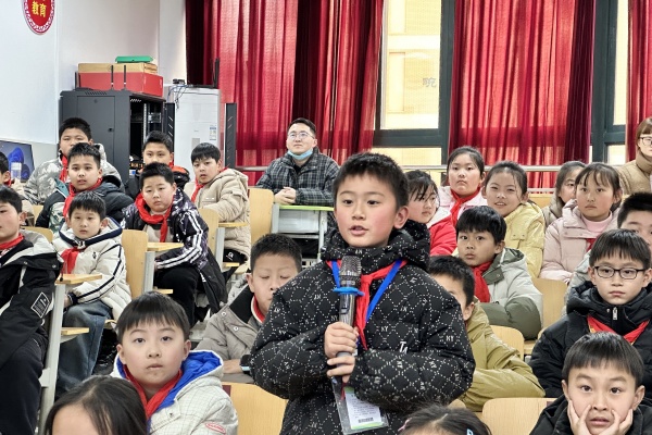 千秋街道同心社區：七彩課堂 快樂成長