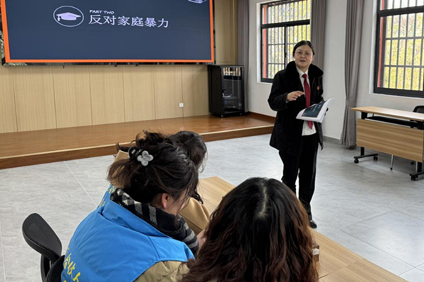 千秋街道胭脂山社區：開展“胭脂山下綻芳華，團結筑夢聚巾幗”主題活動