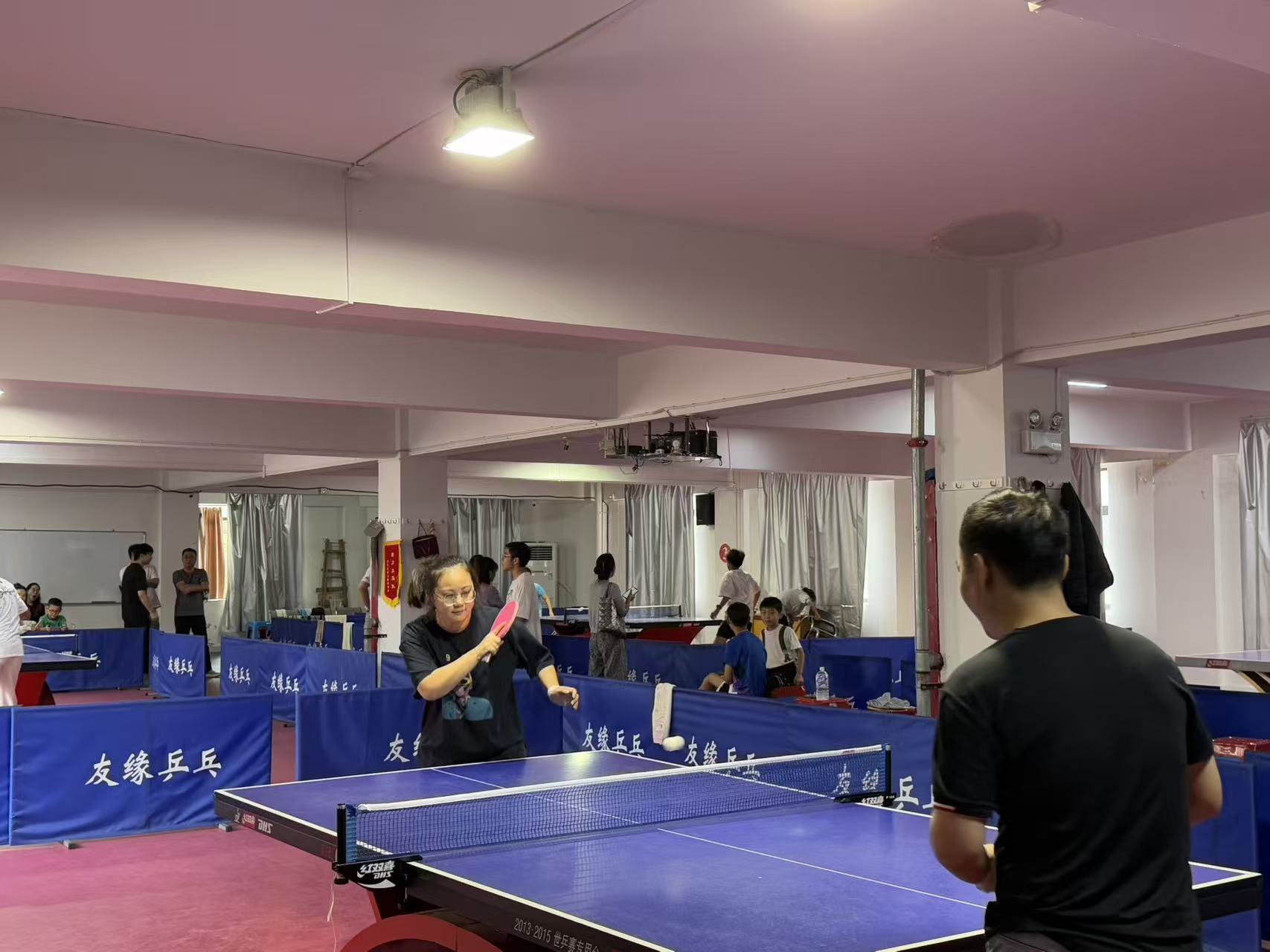 千秋街道：“黨建引領(lǐng)強(qiáng)體魄，乒乓競技聚合力”主題黨日活動