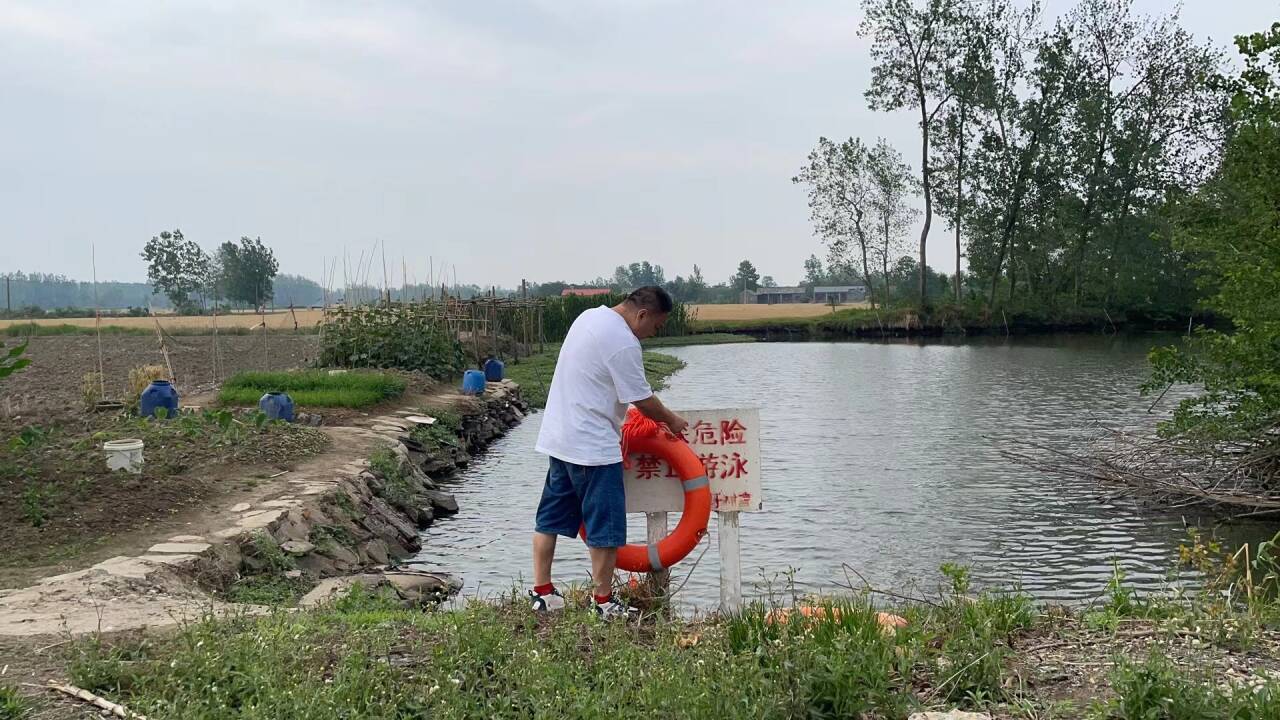 全力做好防溺水工作，筑牢水域“安全網(wǎng)”