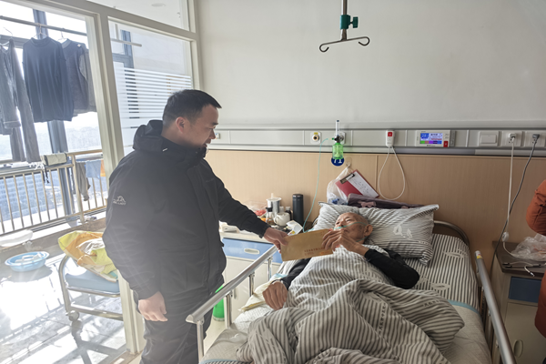 情暖病床：宏大村黨總支傳遞關懷與溫暖
