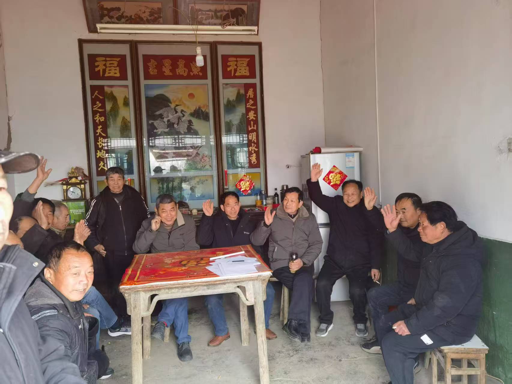蒲東村推進(jìn)土地延包工作