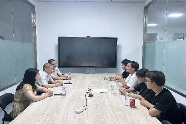藝術賦能鄉村振興 地校企共探融合新路徑—江蘇理工學院赴天長鄭集鎮開展“企才對接”活動